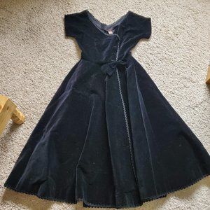 Vintage Early 1950's  LANZ ORIGINAL Black Velvet Wrap Short Sleeve Dress 4